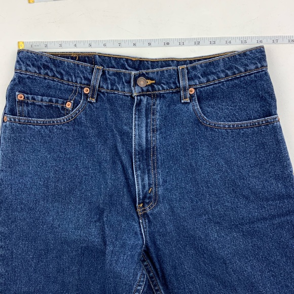 Vintage Levi’s 505 High Waist wedgie fit Jeans - Picture 4 of 8